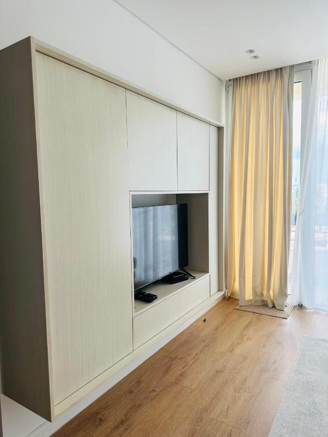 Madalin Seaside Apartment Vlore Bagian luar foto