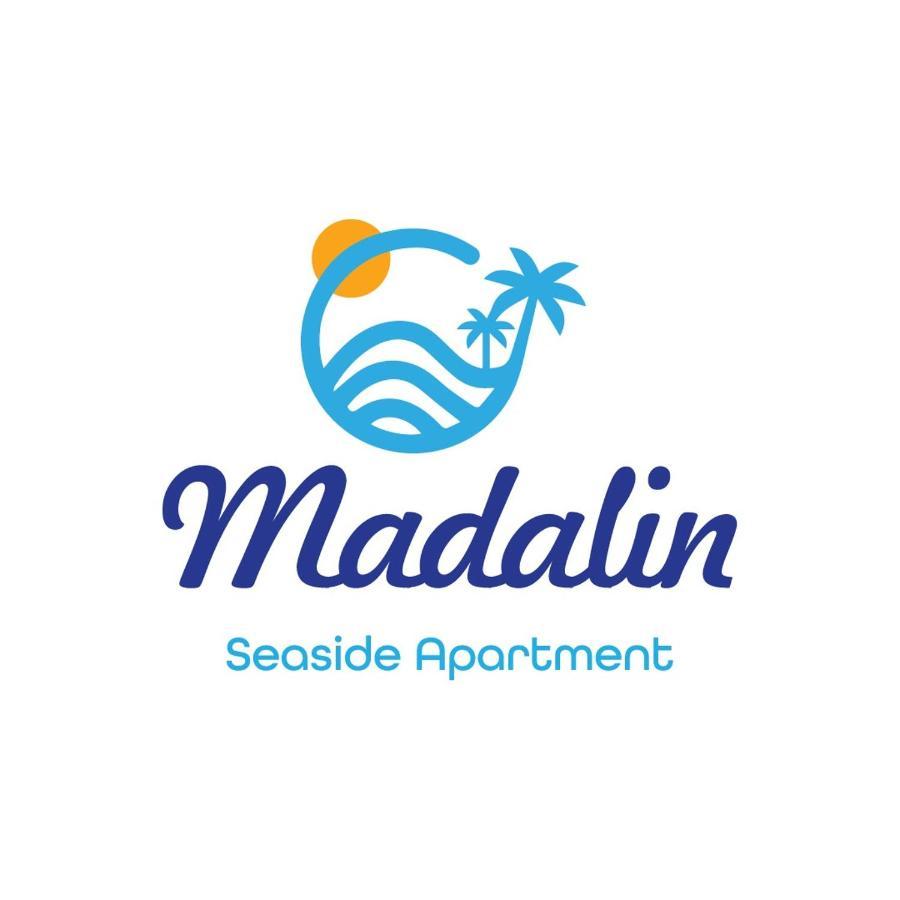 Madalin Seaside Apartment Vlore Bagian luar foto